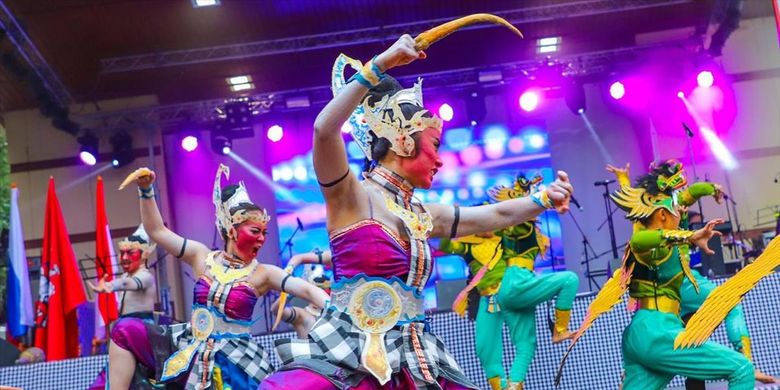 Tari Dewa Ruci saat ditampilkan di Festival Indonesia di Moskow, Rusia. Festival berlangsung 2-4 Agustus 2019.