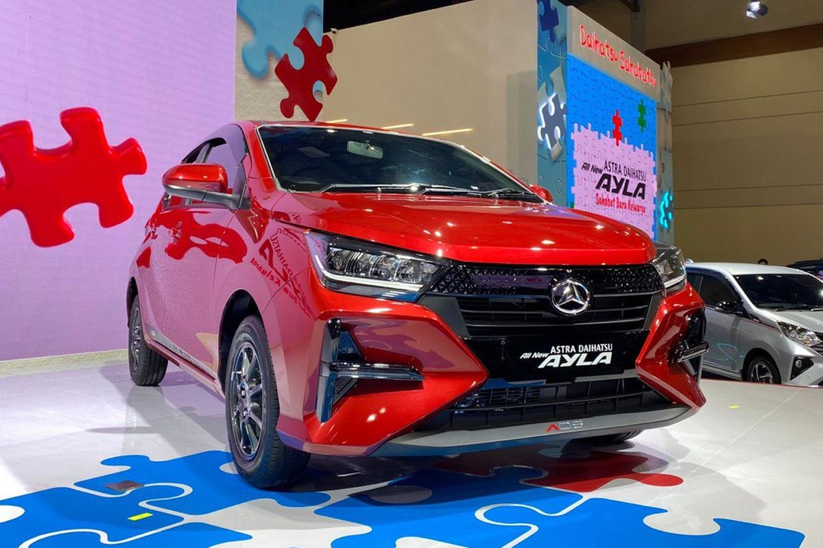 Daihatsu akhirnya mengumumkan harga resmi Ayla terbaru di GJAW 2023.