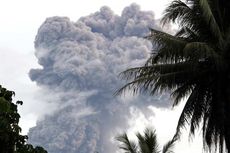 Gunung Lokon Meletus Dini Hari Tadi, Abu Vulkanik Masih Tampak Hingga Sore