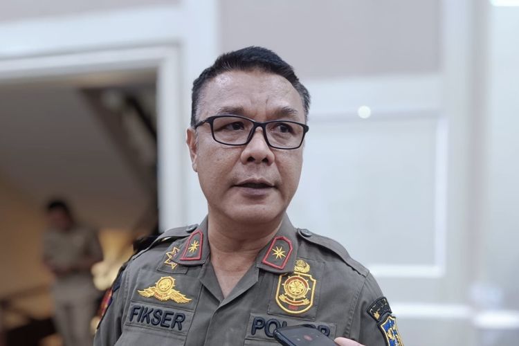 Kepala Satpol PP Kota Surabaya, M. Fikser, di Balai Kota Surabaya, Selasa (3/9/2024).