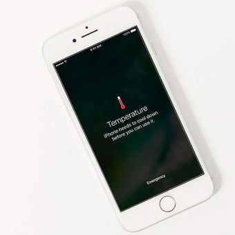 Peringatan overheat yang muncul di iPhone saat kepanasan