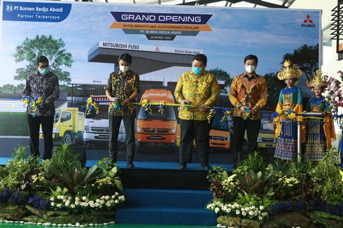 Mitsubishi Fuso Resmikan Diler dan Truck Center di Lampung
