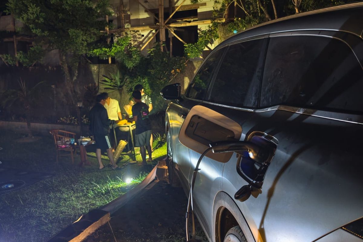 jus55 Manfaat V2L di Mobil PHEV, Pas Buat Piknik hingga Daya Darurat