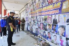 Menpora Datang ke Gate 13 Doakan Korban Tragedi Kanjuruhan