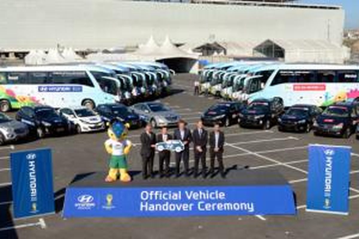 Hyundai kerahkan ribuan mobil dan puluhan bus untuk mendukung Piala Dunia 2014.