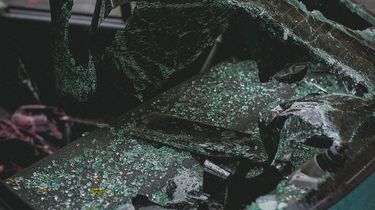 Mobil Mercy Tabrak Xpander di Serpong, Masuk Jalur Berlawanan