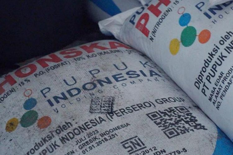 Ilustrasi pupuk subsidi, pupuk bersubsidi. Pupuk Indonesia mulai menyalurkan pupuk bersubsidi dengan HET baru ke berbagai daerah jelang musim tanam akhir 2025.