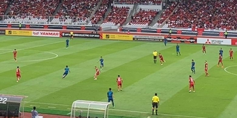 Suasana pertandingan Grup A Piala AFF 2022 Indonesia vs Thailand di Stadion Utama Gelora Bung Karno, Senayan, Jakarta, Kamis (29/12/2022).