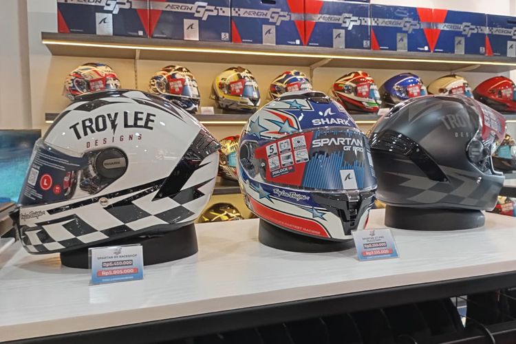RD2 Moto buka toko helm perdananya di Jakarta