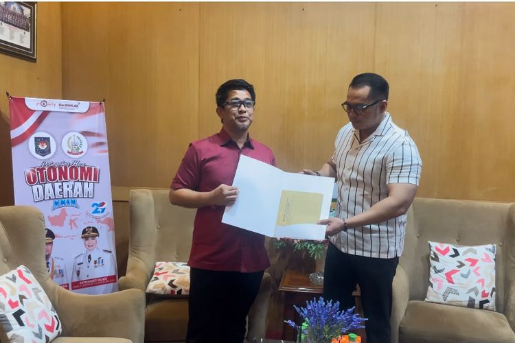 Husniah Talenrang Diberhentikan, DPRD Desak Plt Bupati Pulihkan Jabatan Mereka