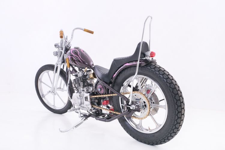 Suzuki Thunder 250 bergaya chopper garapan Rocktro Custom