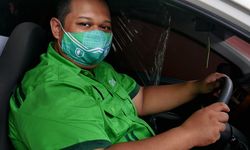 Pengalaman Unik Sopir Taksi Online di Masa Pandemi, dari Mengantar Pasien Covid-19 hingga Nyaris Dibayar dengan Gula