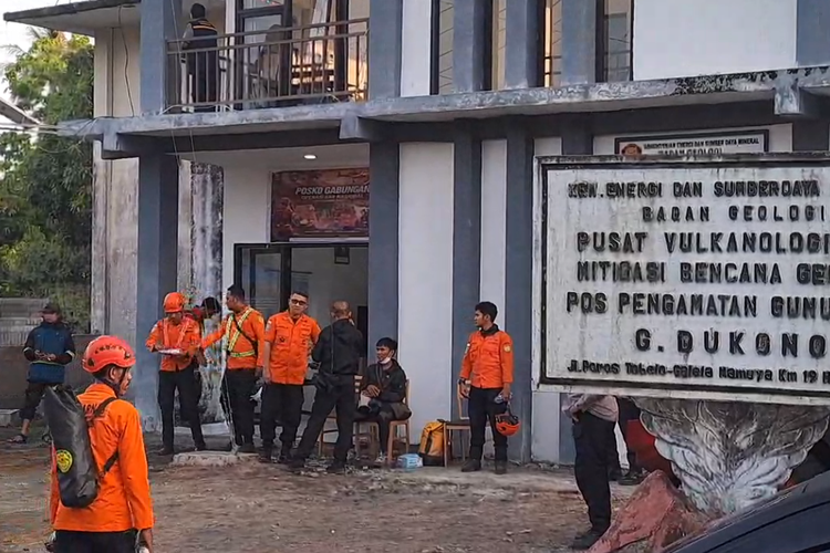 Berpacu dengan Erupsi! Hari Kedua Perjuangan 103 Personel SAR Cari Pendaki Dukono yang Hilang