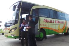 Layani Arus Mudik, Sopir dan Bus di Pulo Gebang Diperiksa Fisik