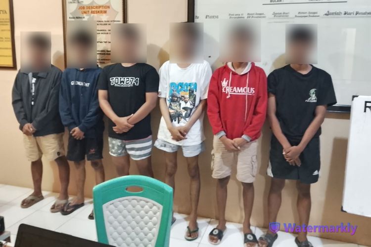 Polres Cirebon menangkap sembilan anggota geng motor yang mayoritas anak-anak di bawah umur, Jumat (6/6/2025) malam.