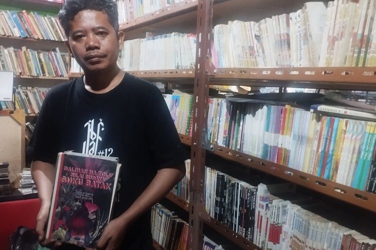 Rp1.000 untuk Sejarah Batak: Perjuangan Jhon Fower Siahaan Dirikan Literacy Coffee