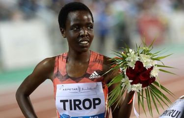 Pemecah rekor pelari jarak jauh Kenya Agnes Tirop ditemukan tewas pada 13 Oktober 2021 dengan luka tusuk di perutnya dalam dugaan pembunuhan, kata pejabat atletik. 