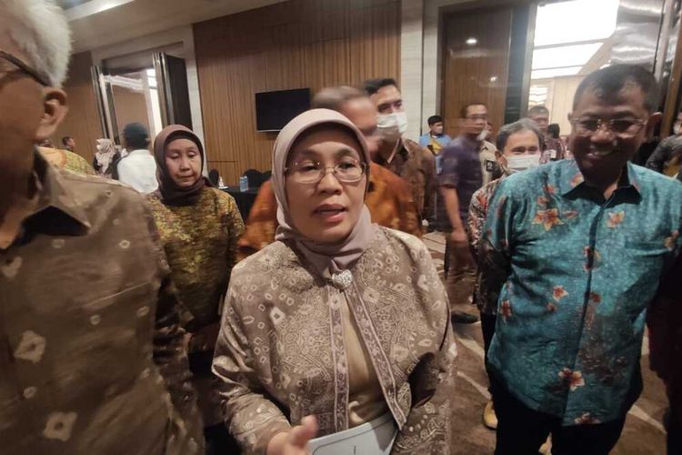 Direktur Jenderal Industri Kecil, Menengah dan Aneka (IKMA) Kementerian Perindustrian Reni Yanita saat berada di Palembang, Sumatera Selatan.