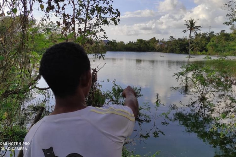 Danau muncul di wilayah RT 14, Kelurahan Sikumana, Kecamatan Maulafa, Kota Kupang, Nusa Tenggara Timur (NTT), usai Badai Seroja