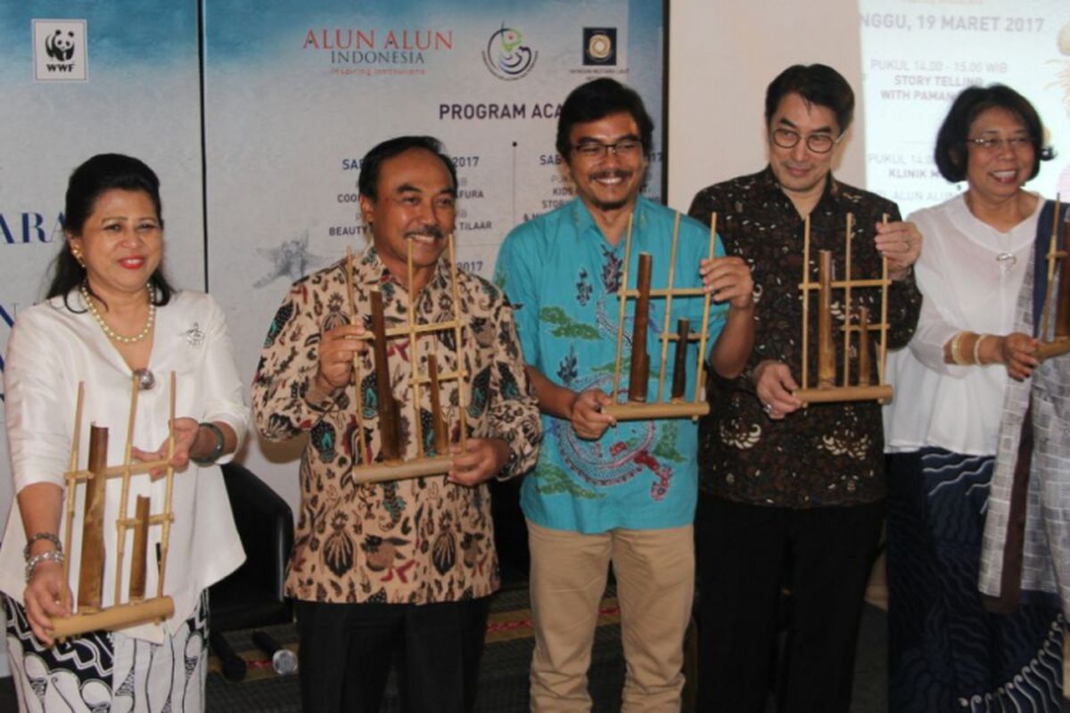 Direktur Jenderal Perikanan Budidaya Slamet Soebjakto saat membuka pameran dan talkshow “Kilau Mutiara & Pesona Biota Laut Indonesia” di Grand Indonesia, Jakarta Rabu (15/3/2017).