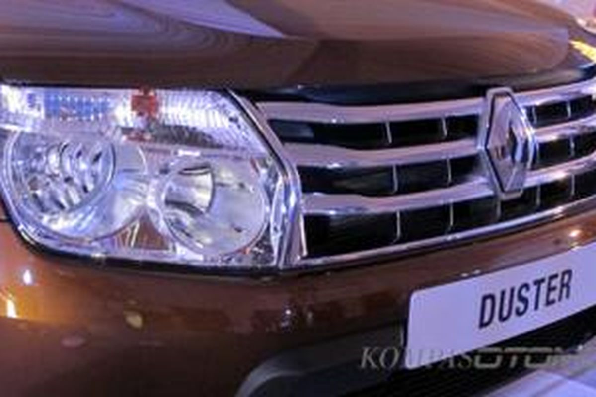 Wajah depan Renault Duster.