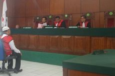 Sidang Pembacaan Vonis, Daeng Azis Hanya Menundukkan Kepala