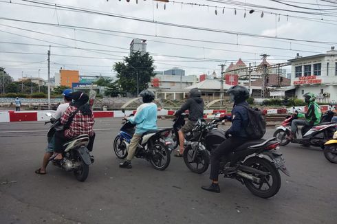 Tuai Protes, Uji Coba Penutupan Pelintasan Sebidang di Stasiun Pasar Senen Bakal Dikaji Ulang