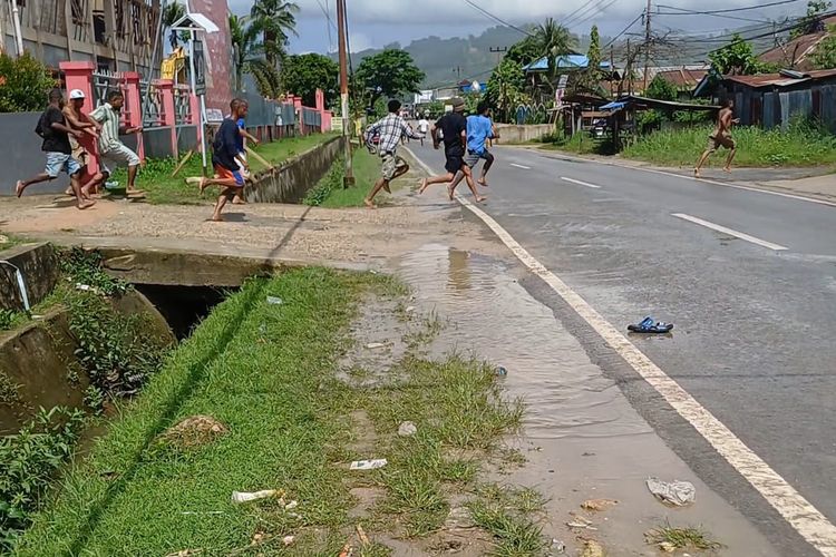 Suasana Puluhan Narapidana Lapas Sorong  Kabur 