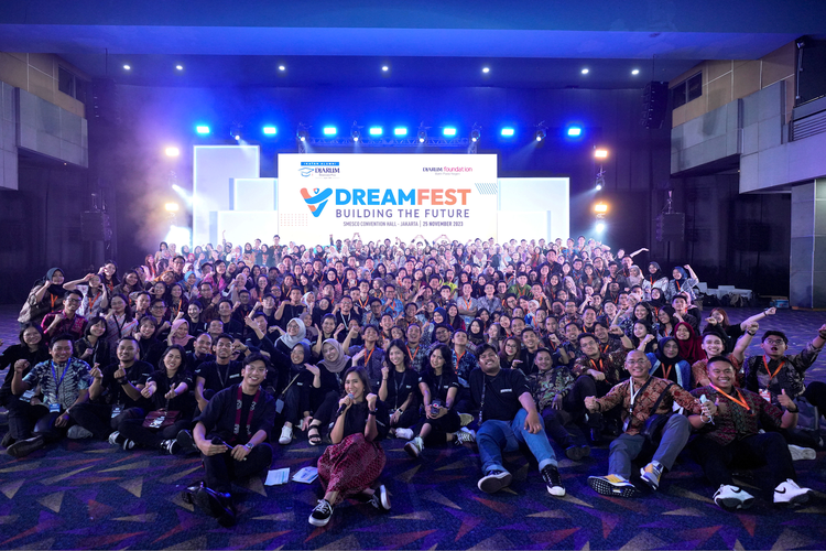 Djarum Foundation dan Ikatan Alumni Djarum Beasiswa Plus (Ika DBP) menggelar ?Dreamfest: Build The Future? yang diselenggarakan pada Sabtu (25/11/2023), di SMESCO Convention Hall Jakarta.