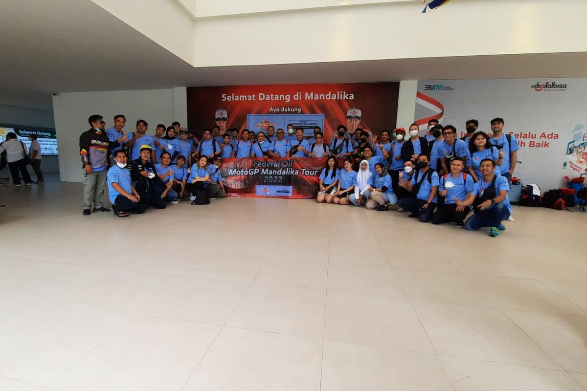 PT ExxonMobil Indonesia ajak 100 orang nonton MotoGP Indonesia di Sirkuit Mandalika