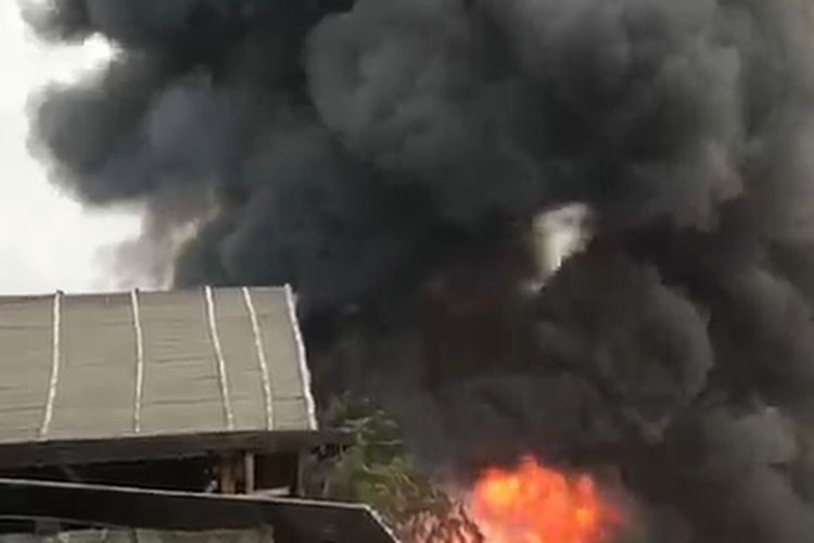 Kebakaran di Penjaringan Jakut, 36 Rumah dan Lapak Dilahap Api