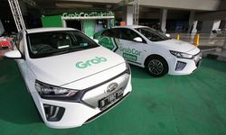 Percepat Ekosistem Kendaraan Listrik, PLN Gandeng Grab hingga Hyundai