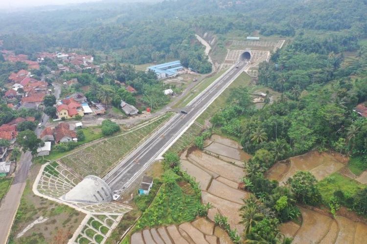 Terowongan no.6 , terowongan terpanjang pada jalur Kereta Cepat Jakarta?Bandung telah rampung dikerjakan.