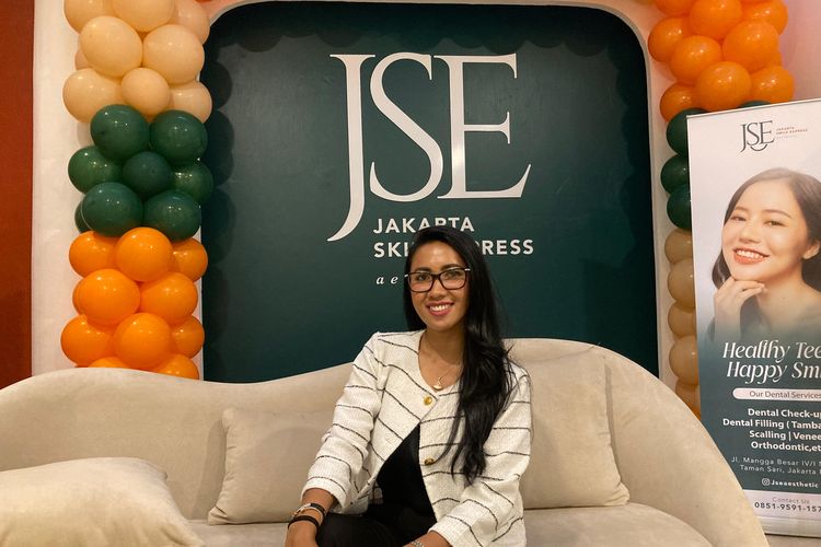 drg. Irma Anindyta Chandra di JSE Aesthetic, Jakarta Barat.