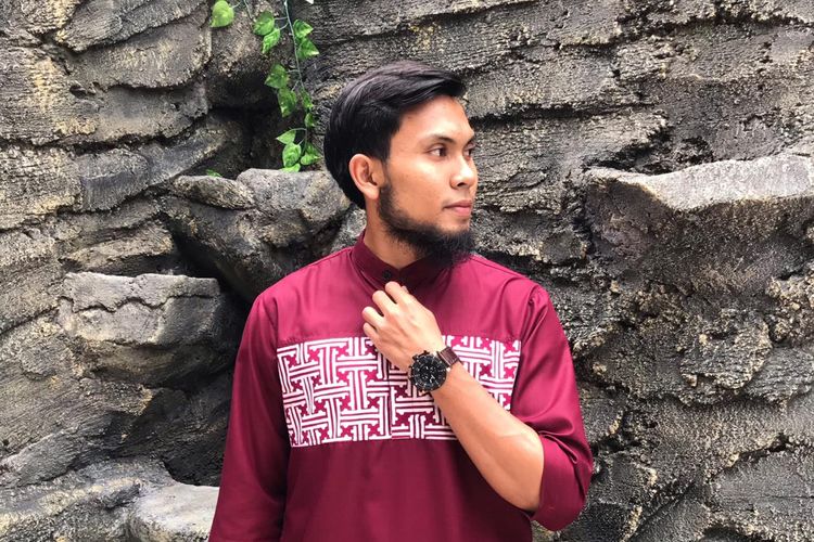 Ichsan Kurniawan menekuni bisnis baju muslim satu bulan terkahir yang dinamai IK Moeslimwear.