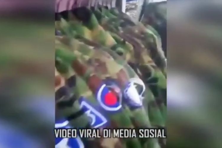 Potongan video hoax baju tentara asing yang dilaundri di wilayah Kelapa Gading, Jakarta Utara  