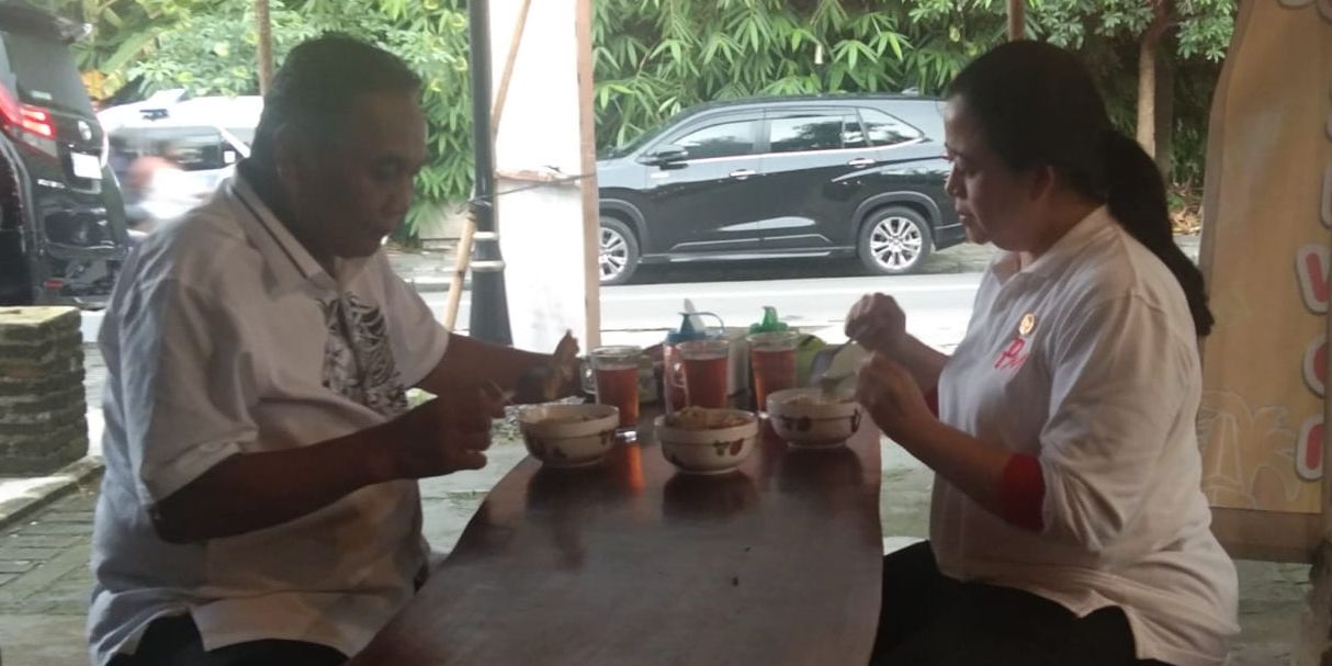 Puan-Bambang Pacul Makan Bakso di Magelang, Sindir Jokowi-Prabowo?