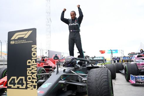 Jelang Akhir Kontrak di Mercedes, Lewis Hamilton Akui Sempat Negosiasi dengan Ferrari
