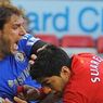 Sejarah Hari Ini, Luis Suarez Gigit Lengan Branislav Ivanovic