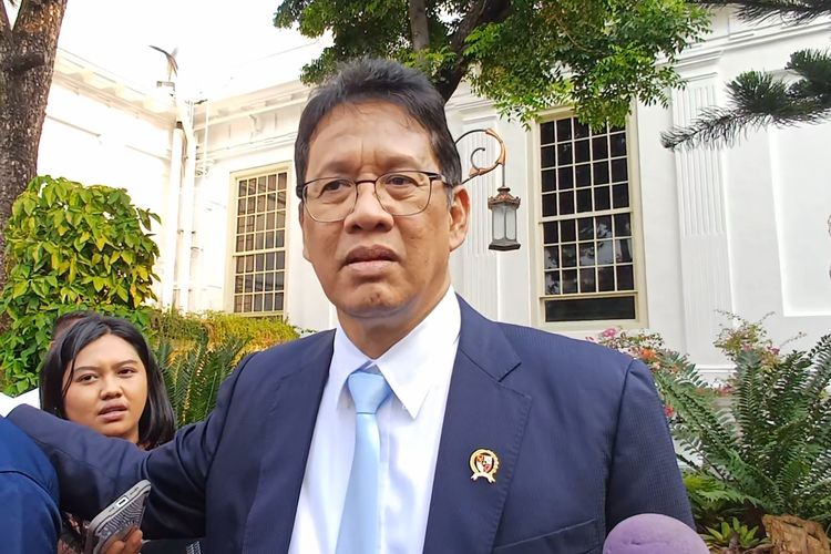 Menteri Keuangan (Menkeu) Purbaya Yudhi Sadewa di Kompleks Istana, Jakarta, Rabu (8/10/2025). Anggito Abimanyu resmi jadi Ketua LPS. Purbaya tegaskan dia tidak rangkap jabatan sebagai Wamenkeu, fokus pimpin Dewan Komisioner lima tahun ke depan.