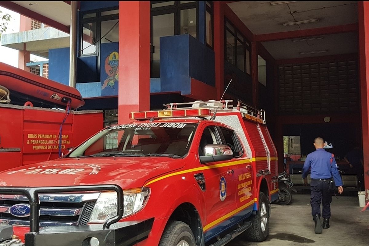 Mobil rescue yang ada di posko Gulkarmat Sektor Pademangan, Jakarta Utara, Kamis (20/1/2022).