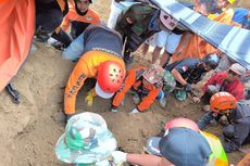 1 Korban Longsor di Lumajang Ditemukan di Kedalaman 8 Meter