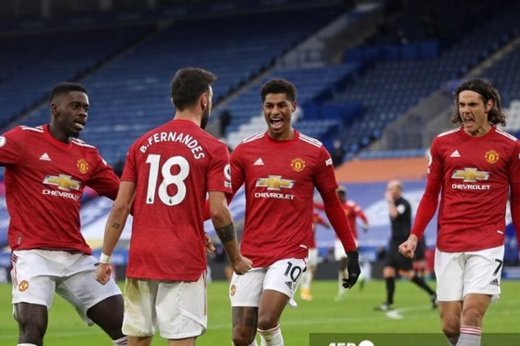 Gelandang enerjik Manchester United, Bruno Fernandes, merayakan golnya ke gawang Leicester City dalam laga Leicester vs Man United, Sabtu (26/12/2020) di King Power Stadium.