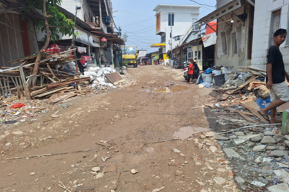Pemkot Jakut Janji Perbaiki Jalan Rusak di Muara Angke