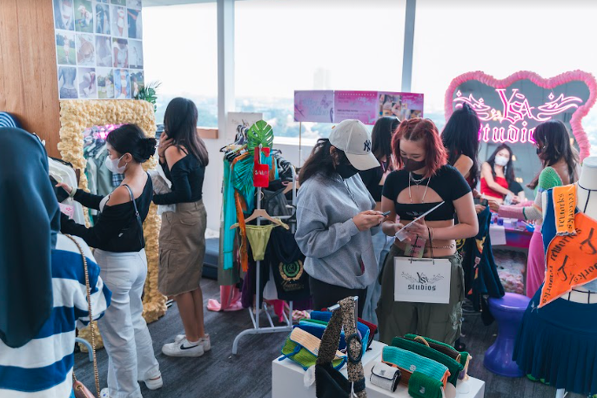 Pameran busana dengan konsep sustainable fashion