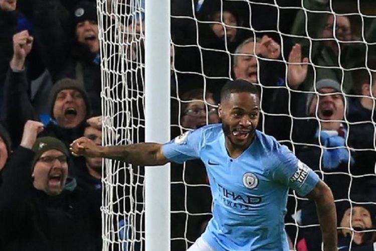 Raheem Sterling merayakan gol keduanya pada pertandingan Manchester City vs Watford di Stadion Etihad dalam lanjutan Liga Inggris, 9 Maret 2019. 