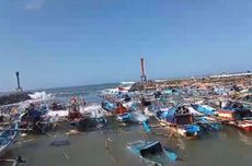 Gelombang Tinggi Hantam Pantai Selatan Tasikmalaya, 3 Kapal Nelayan Karam