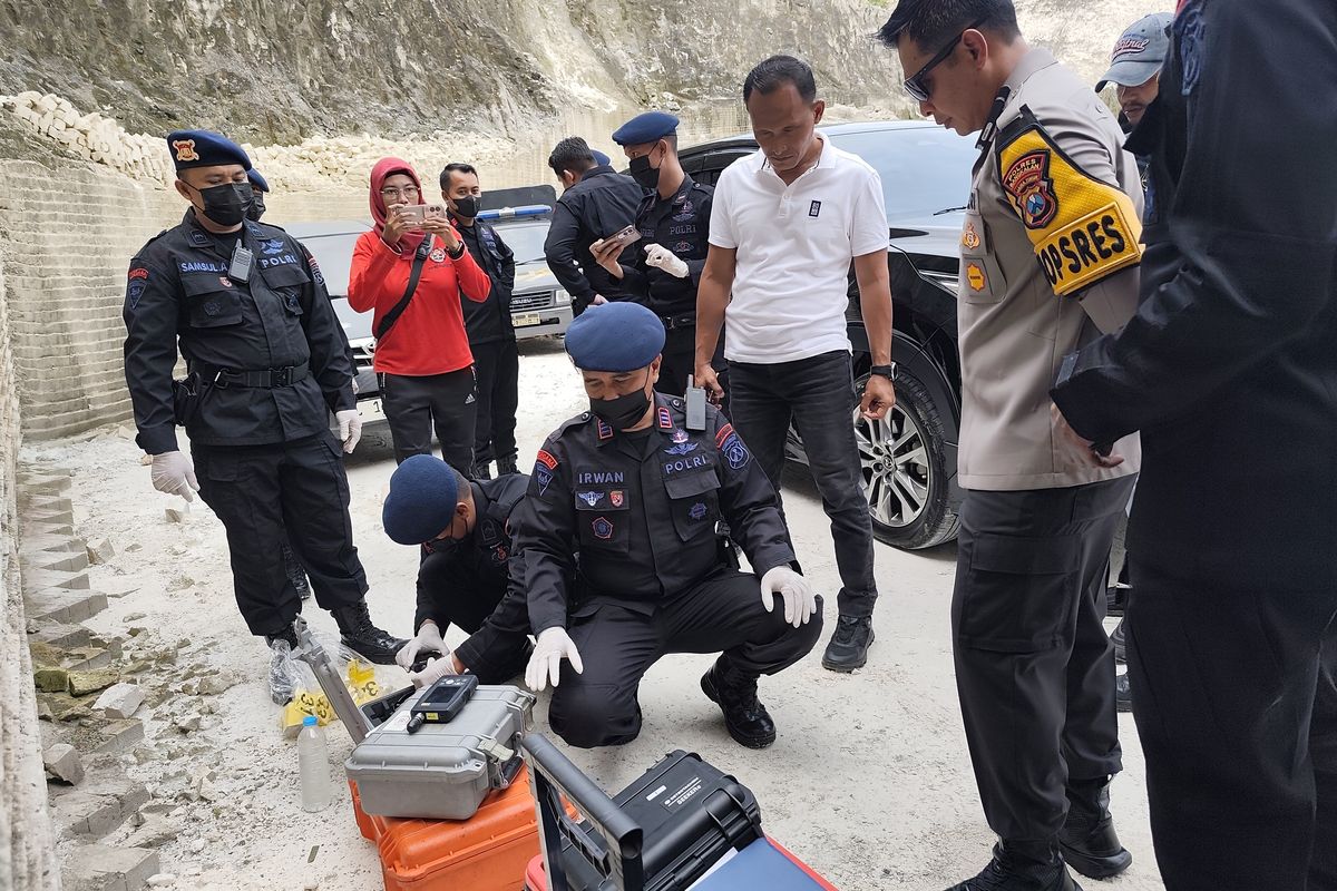 Olah TKP oleh Polda Jatim di Tambang Galian C di Bangkalan 