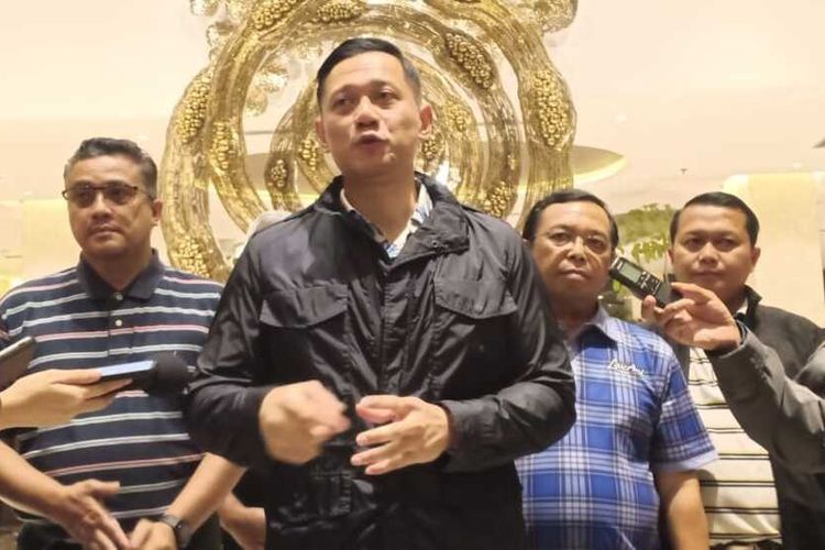 Ketua Umum Partai Demokrat Agus Harimurti Yudhoyono (AHY) sebut koalisi yang telah di bangun bersama PKS dam Nasdem selalu memperlihatkan progres yang baik. Hal itu disampaikan saat di Hotel Sunshine, Soreang, Kabupaten Bandung, Jawa Barat, Jumat (6/1/2023)