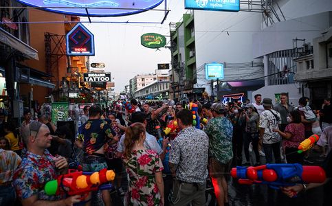Thailand to Drop Mask Rule, Foreign Tourist Registration